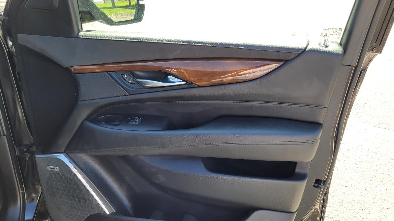 Cadillac Escalade ESV 4WD 4dr Premium Luxury 2019