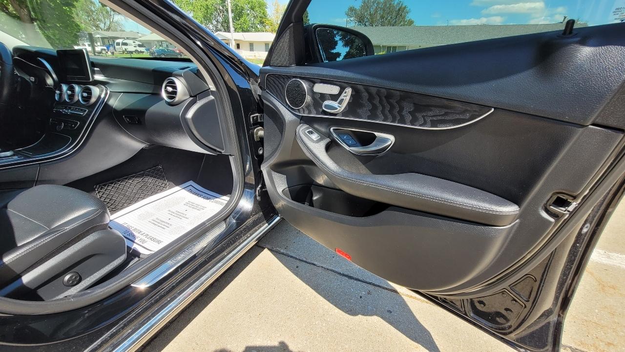 Mercedes-Benz C-Class 4dr Sdn C 300 4MATIC 2016
