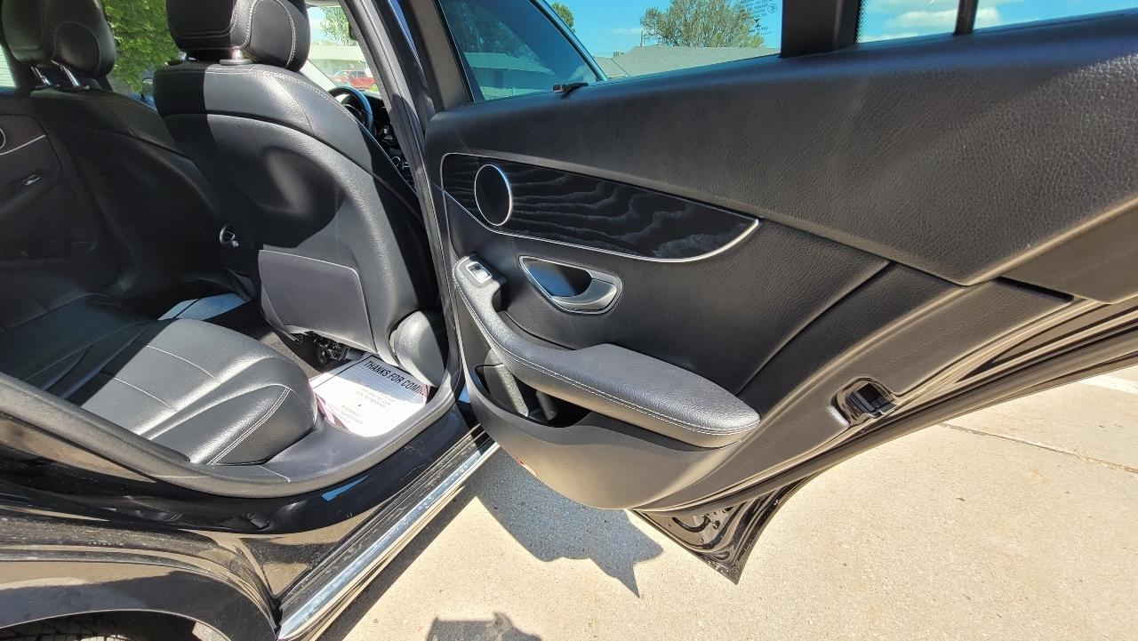 Mercedes-Benz C-Class 4dr Sdn C 300 4MATIC 2016