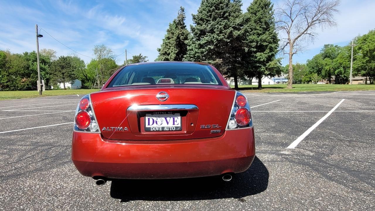 Nissan Altima 4dr Sdn V6 Auto 3.5 SL 2005