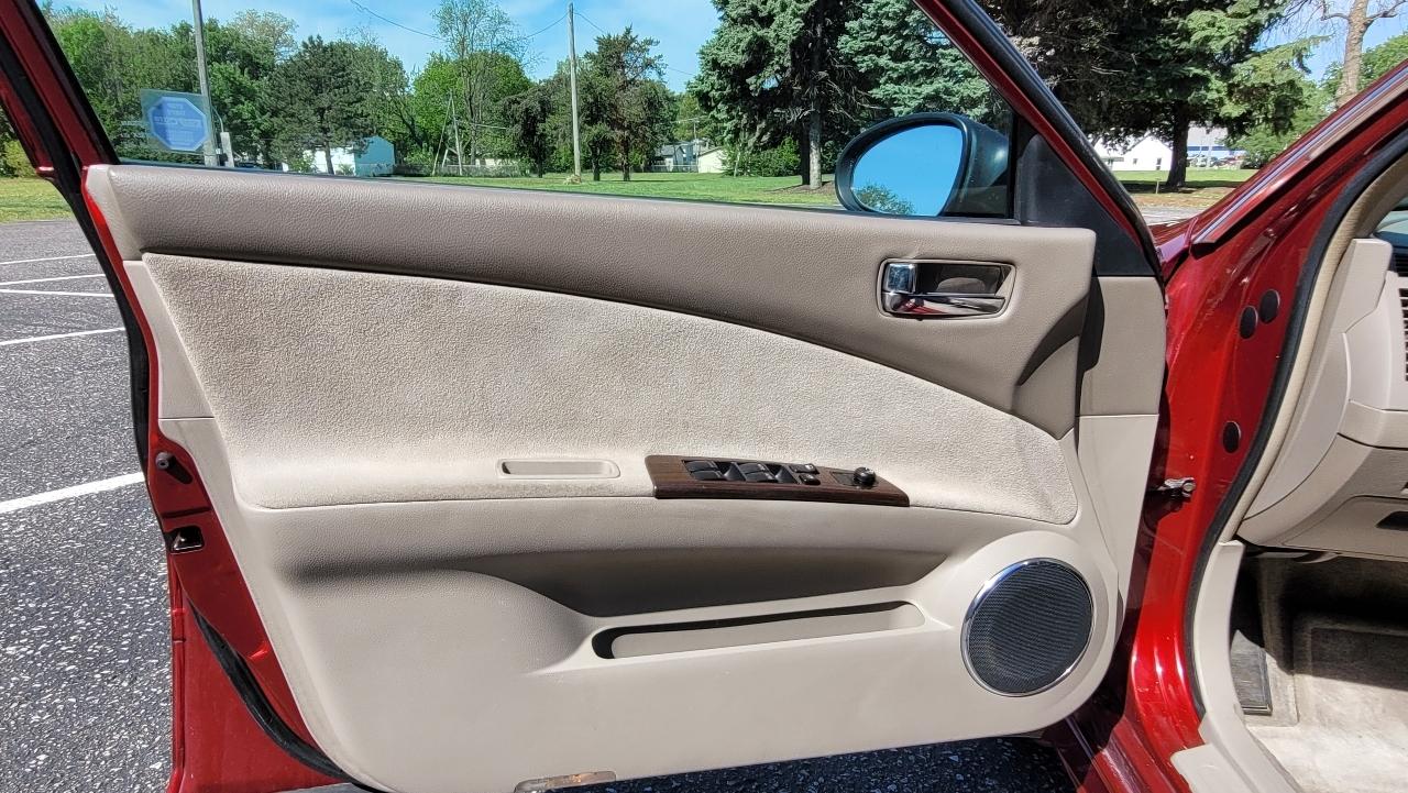 Nissan Altima 4dr Sdn V6 Auto 3.5 SL 2005