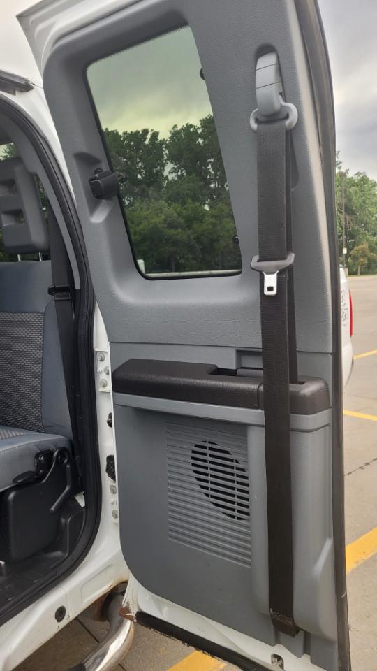 Ford Super Duty F-250 SRW 4WD SuperCab 142" XL 2013