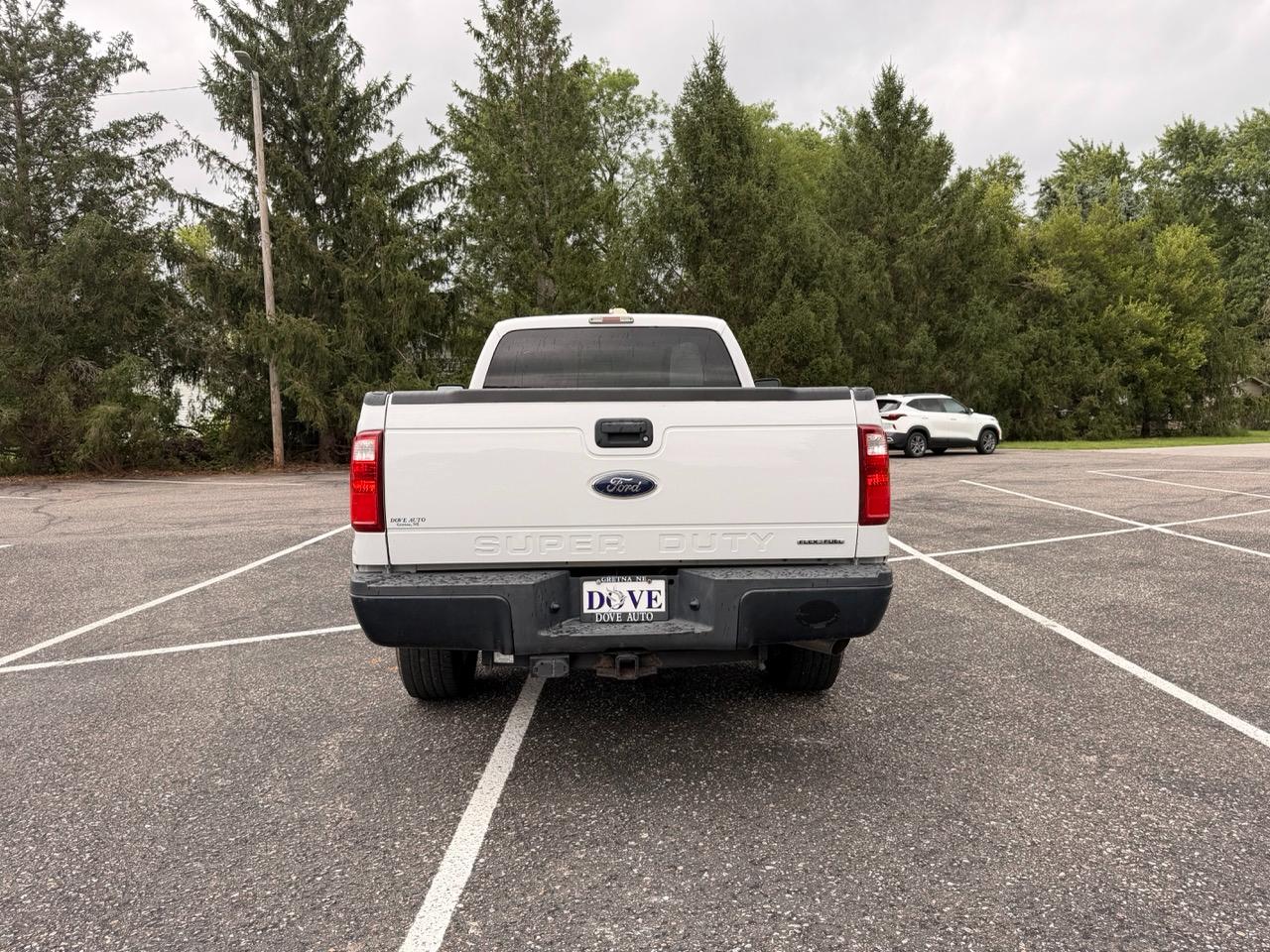 Ford Super Duty F-350 SRW 2WD Reg Cab 137" XLT 2013