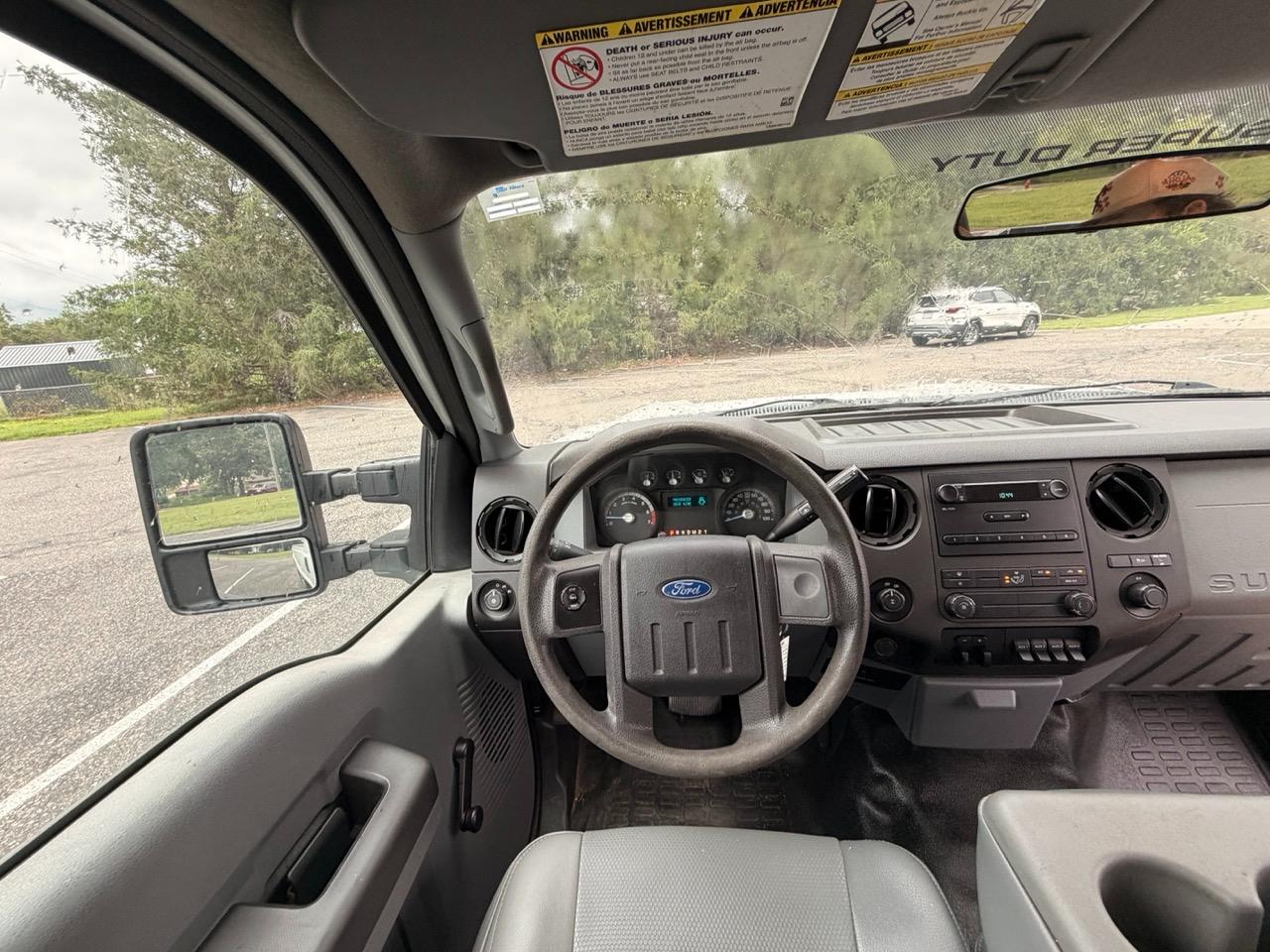 Ford Super Duty F-350 SRW 2WD Reg Cab 137" XLT 2013