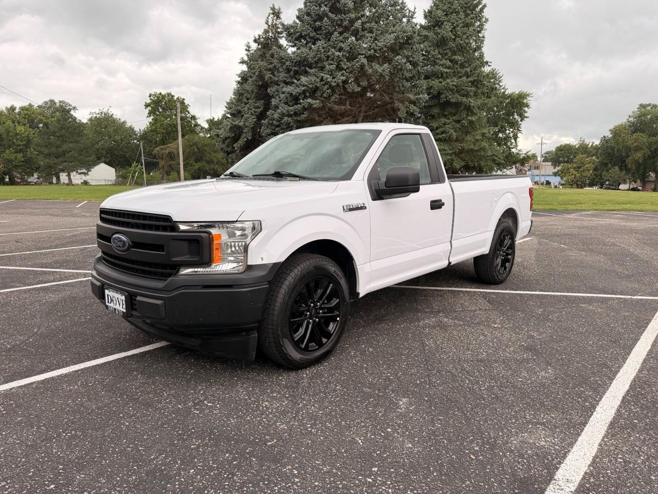 Ford F-150 XLT 2WD Reg Cab 8' Box 2018