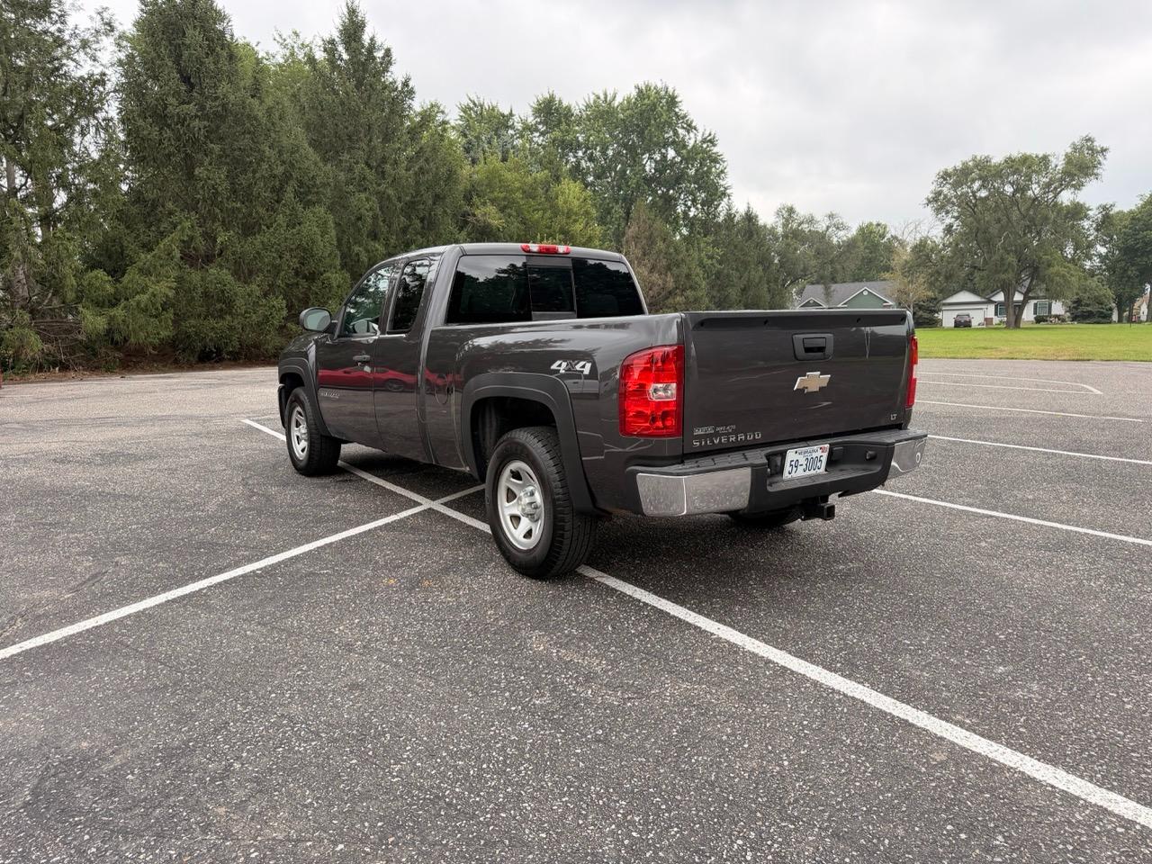 Chevrolet Silverado 1500 4WD Ext Cab 143.5" LT 2010