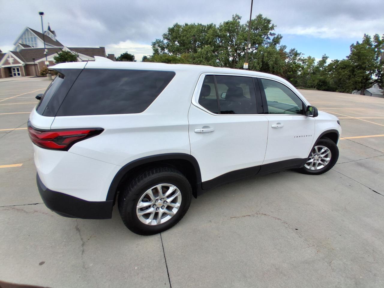 Chevrolet Traverse AWD 4dr LS 2022