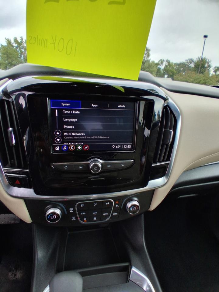 Chevrolet Traverse AWD 4dr LS 2022