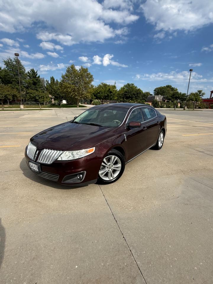 Lincoln MKS  2010