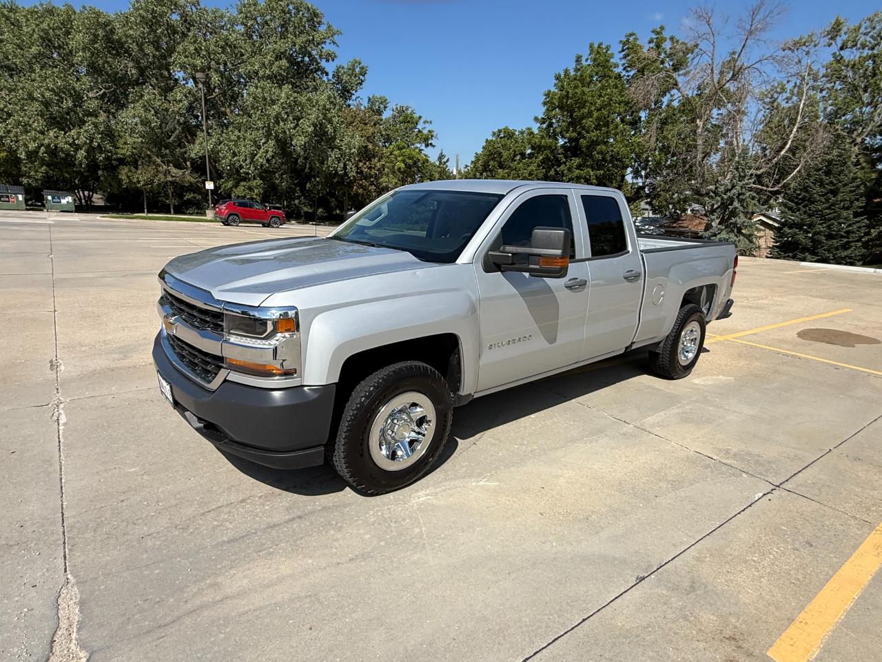 Chevrolet Silverado 1500 4WD Double Cab 143.5" Work Truck 2017