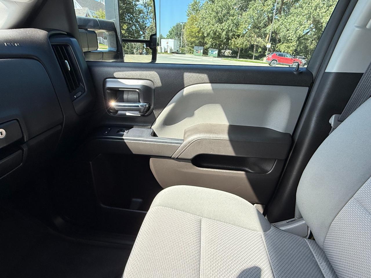 Chevrolet Silverado 1500 4WD Double Cab 143.5" Work Truck 2017