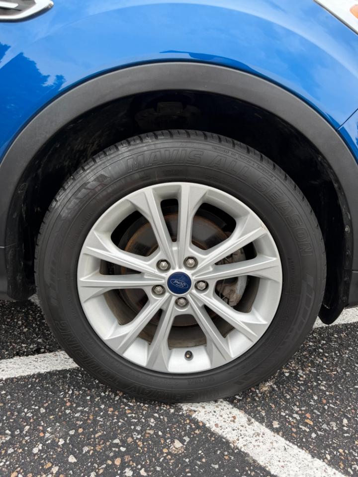 Ford Escape SE FWD 2017
