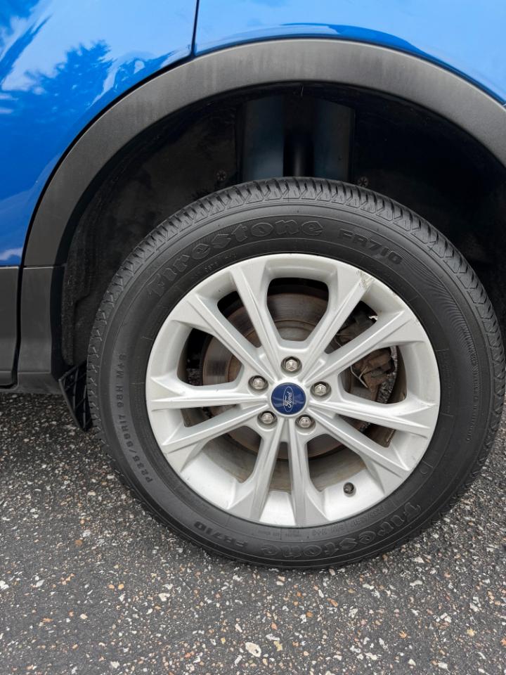 Ford Escape SE FWD 2017