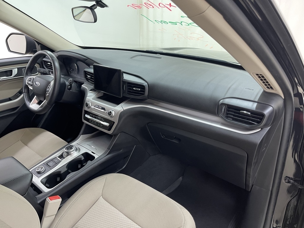 Ford Explorer  2023