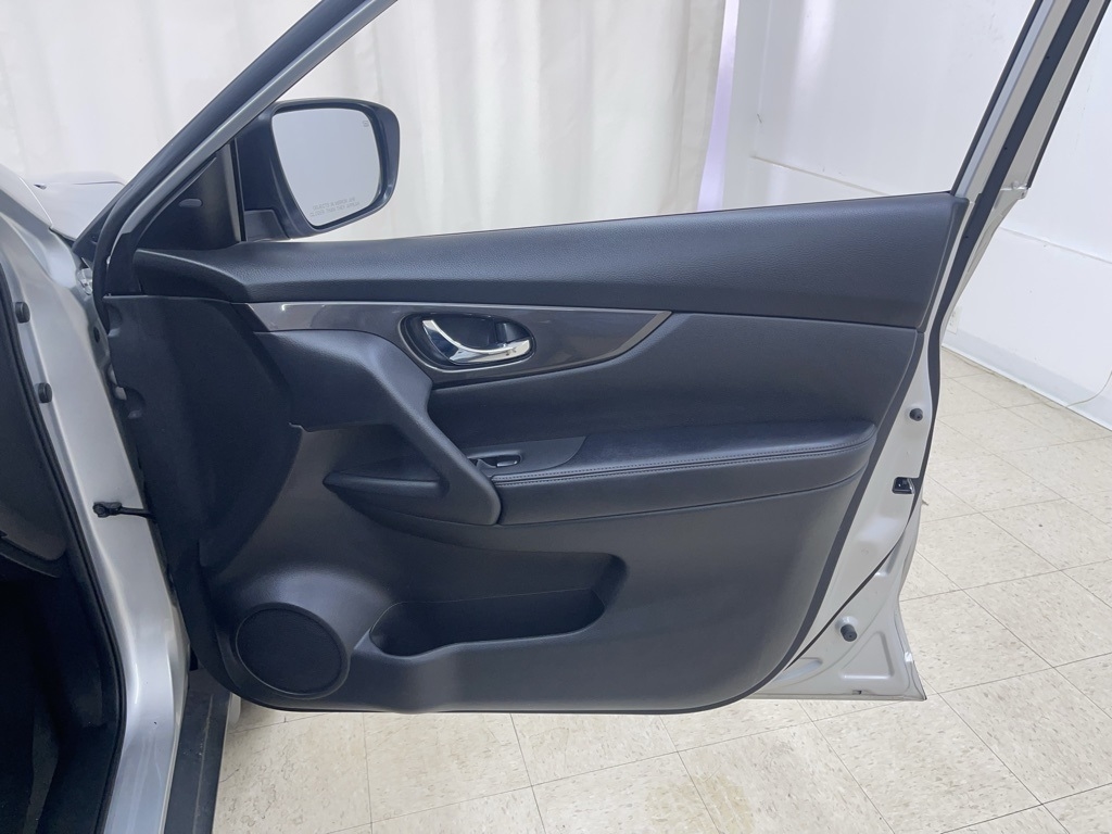 Nissan Rogue  2019