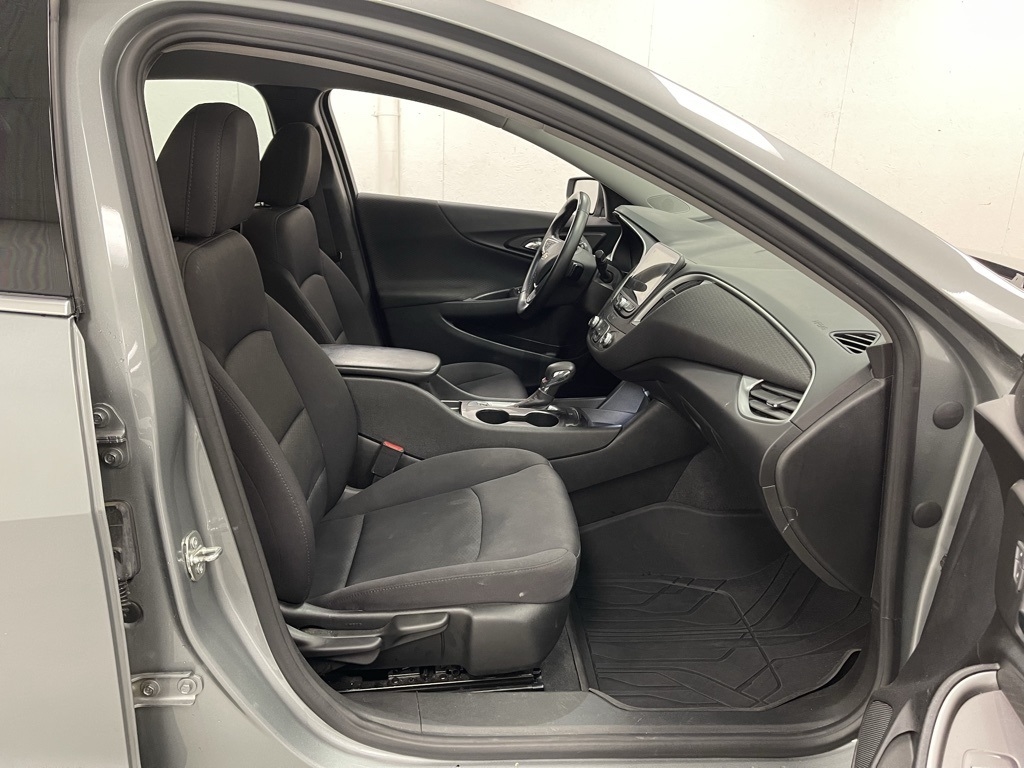 Chevrolet Malibu  2023