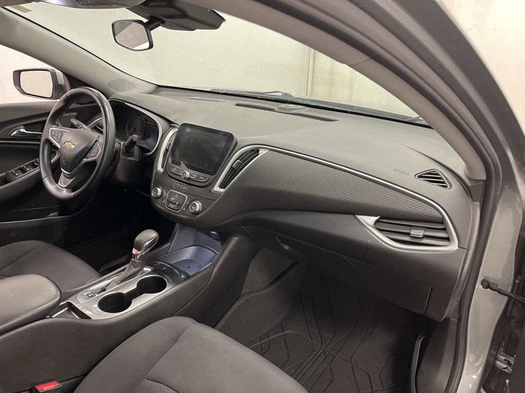 Chevrolet Malibu  2023