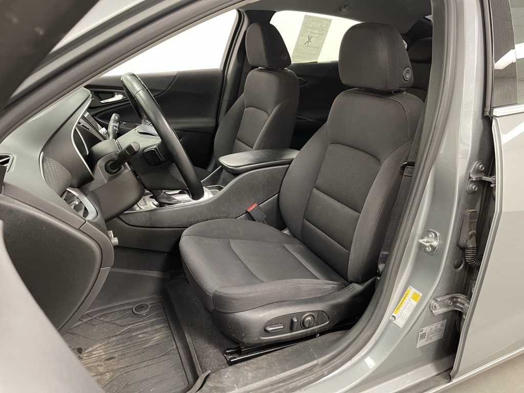 Chevrolet Malibu  2023