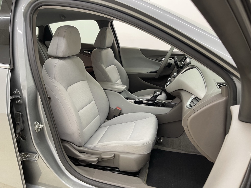 Chevrolet Malibu  2023