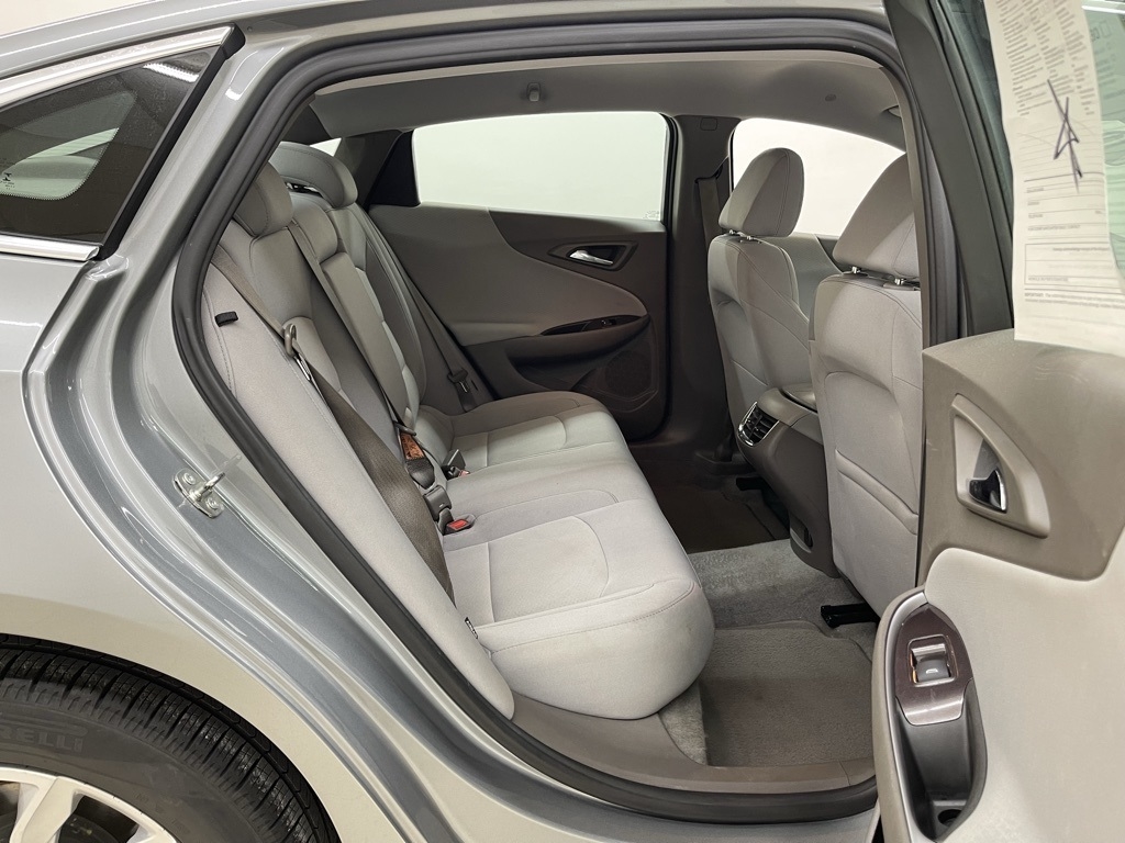 Chevrolet Malibu  2023