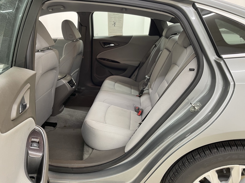 Chevrolet Malibu  2023