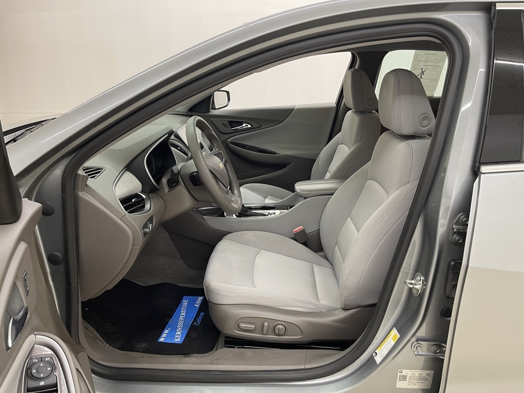 Chevrolet Malibu  2023