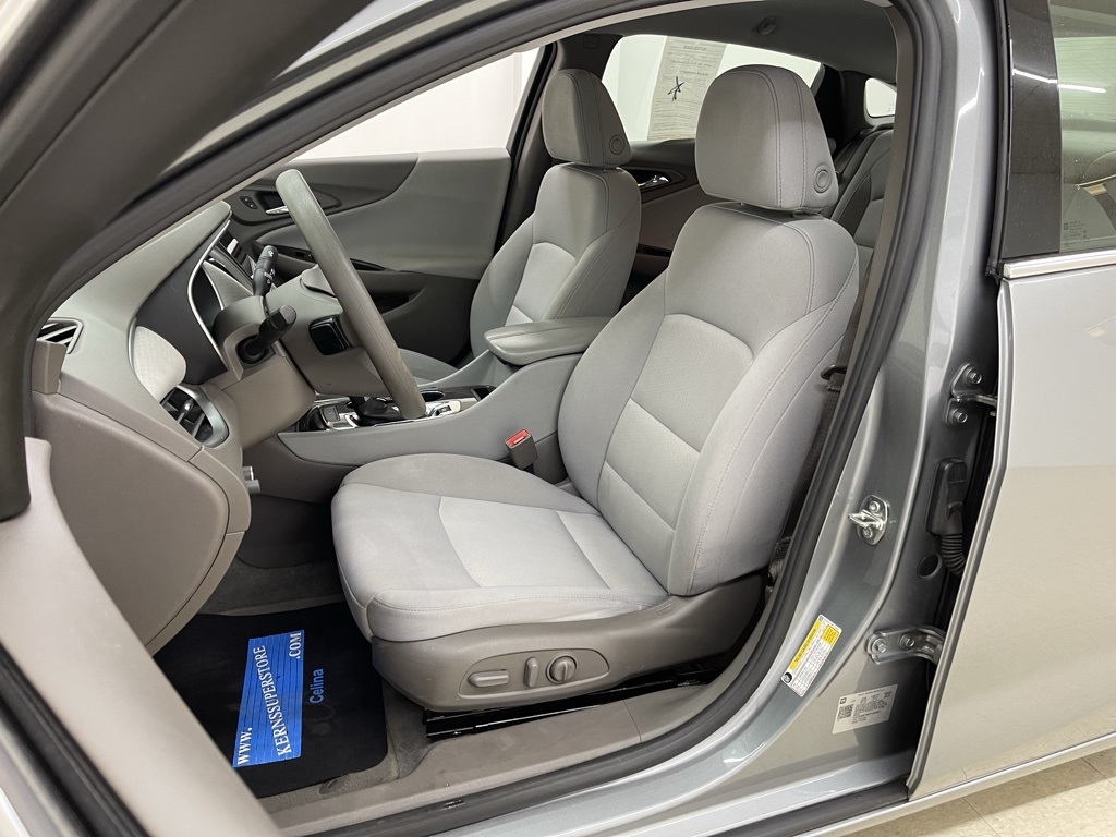 Chevrolet Malibu  2023