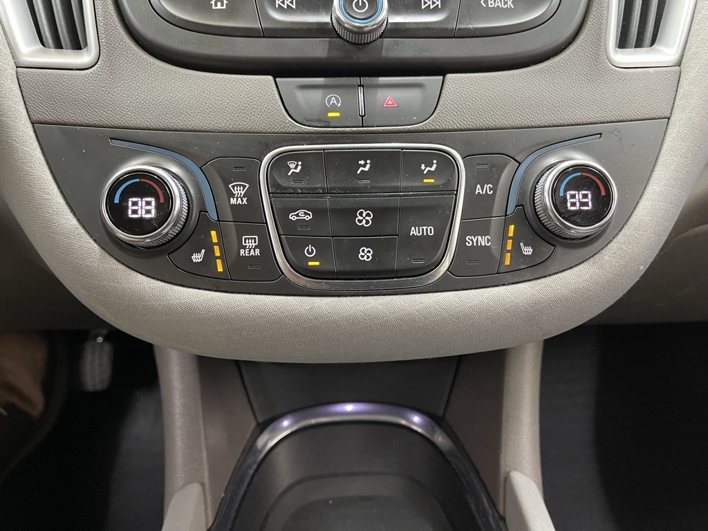 Chevrolet Malibu  2023