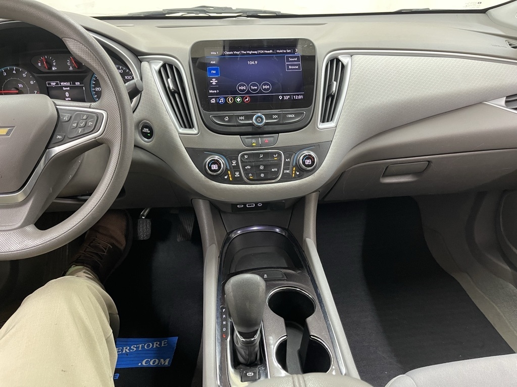 Chevrolet Malibu  2023