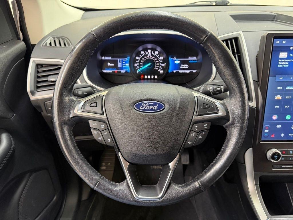 Ford Edge  2021