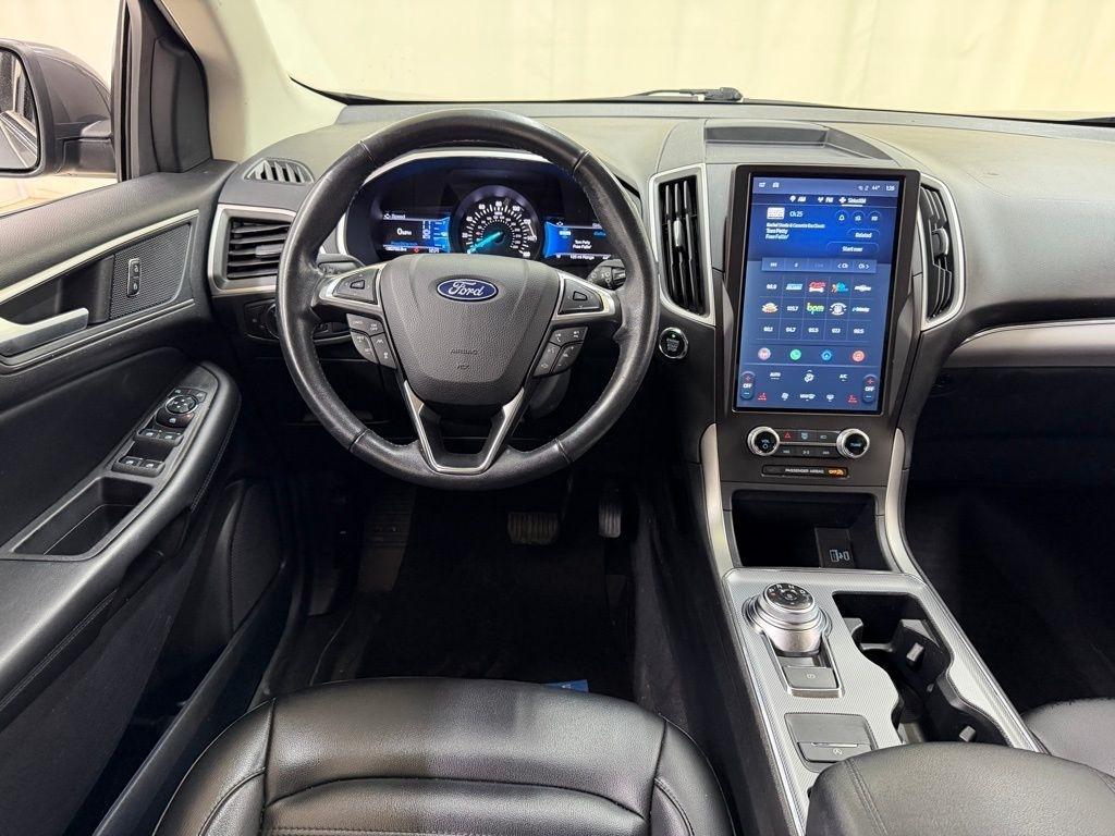 Ford Edge  2021