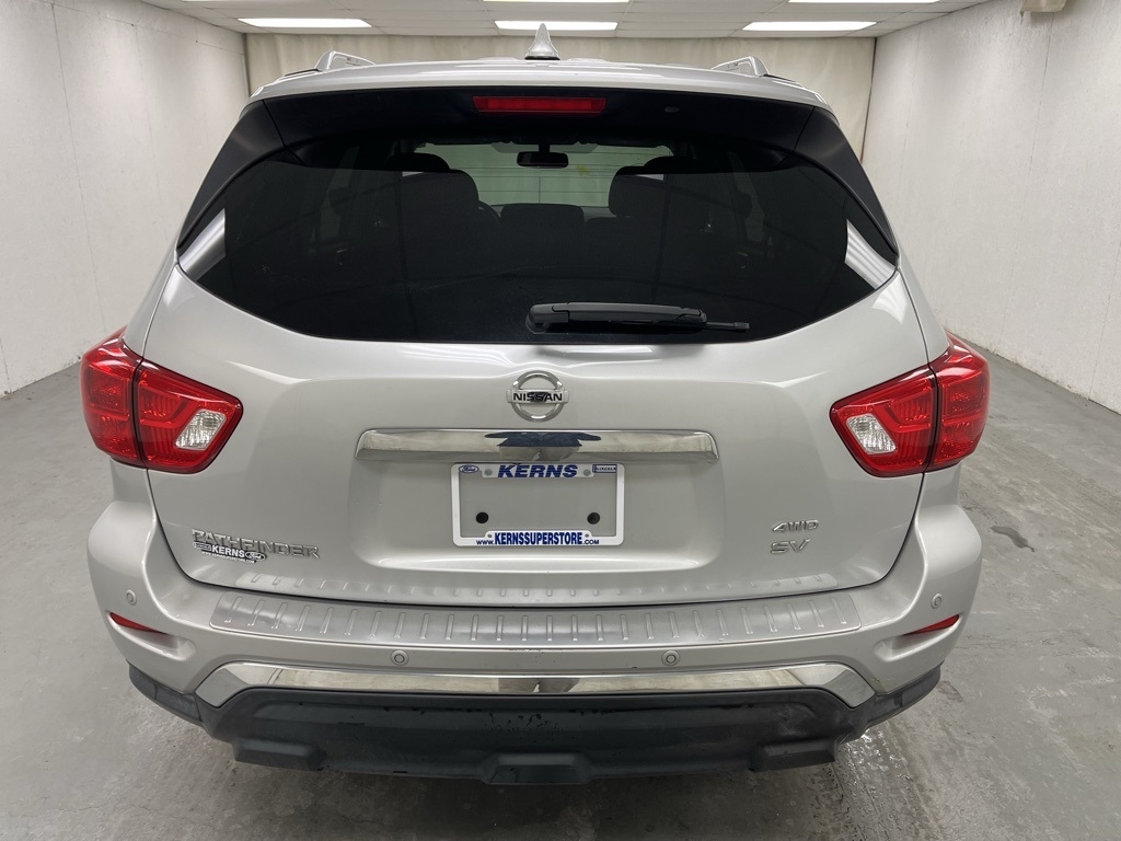 Nissan Pathfinder  2020