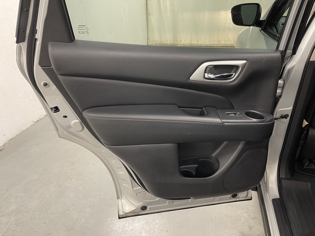 Nissan Pathfinder  2020