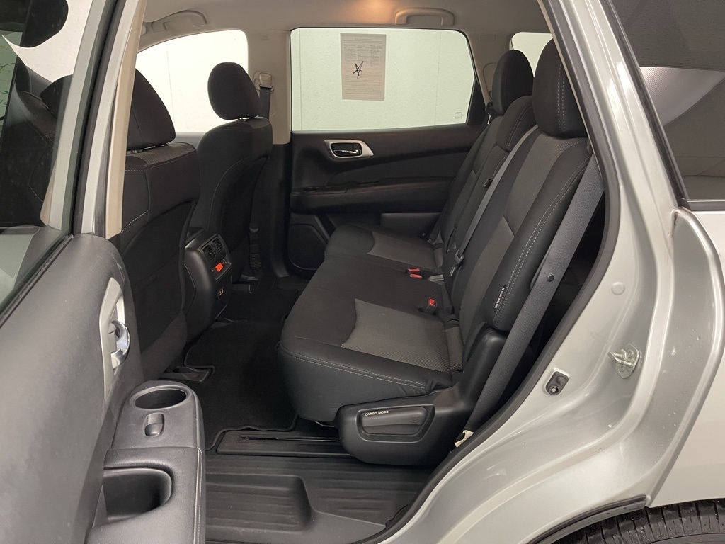 Nissan Pathfinder  2020