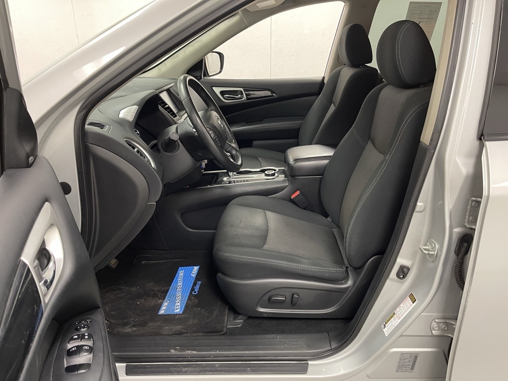 Nissan Pathfinder  2020