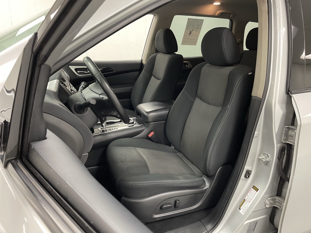 Nissan Pathfinder  2020