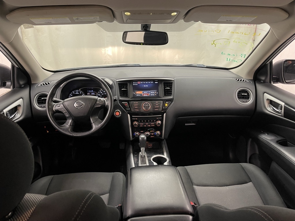 Nissan Pathfinder  2020