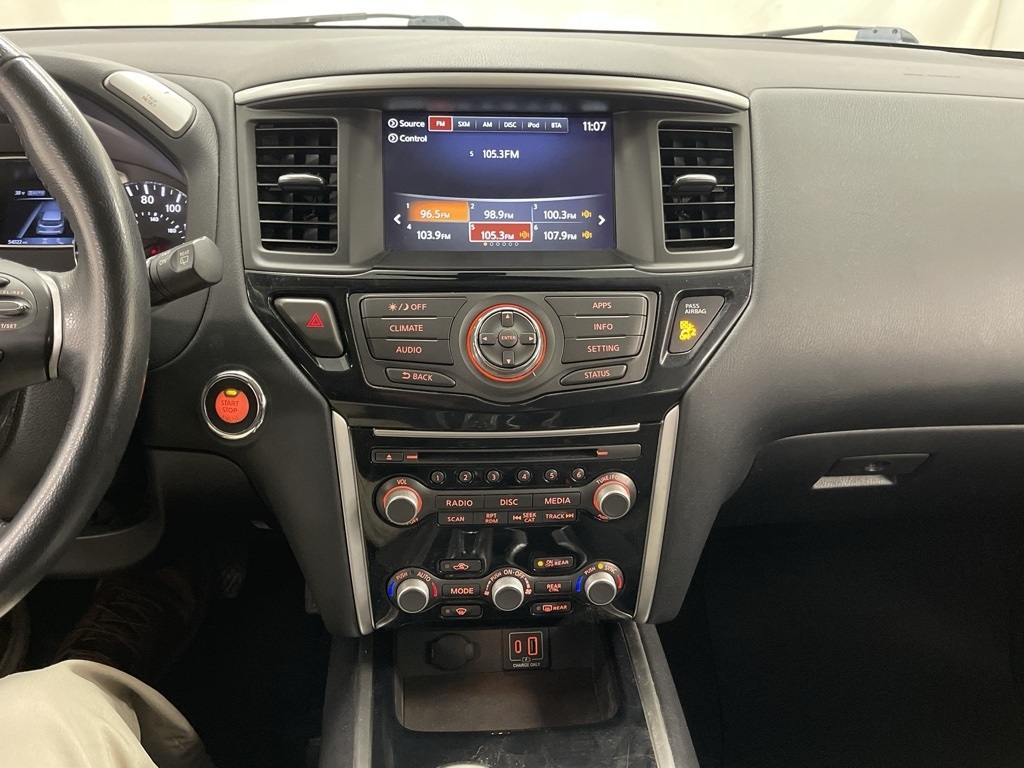 Nissan Pathfinder  2020