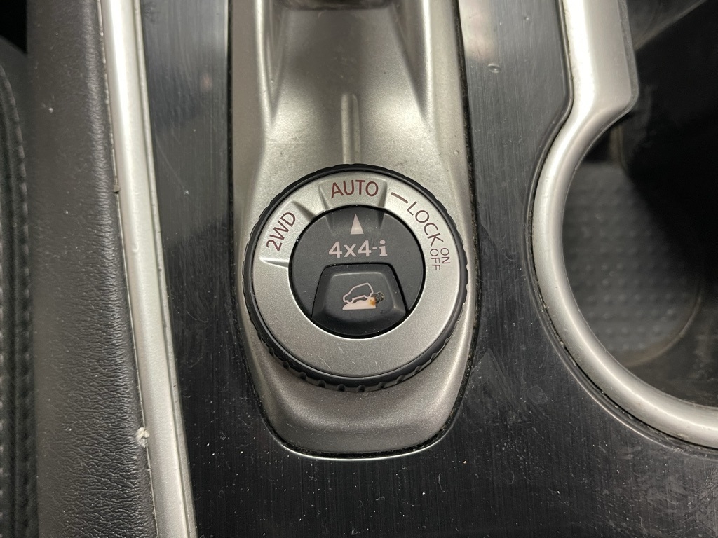 Nissan Pathfinder  2020