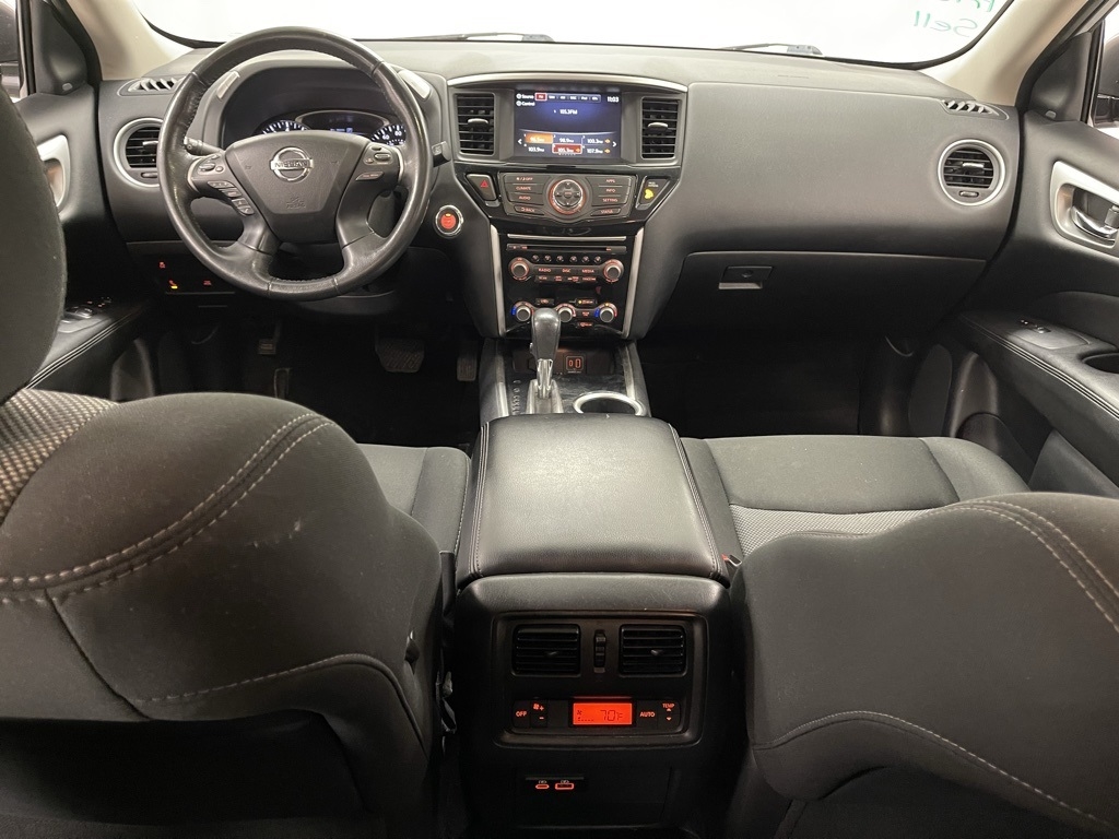 Nissan Pathfinder  2020