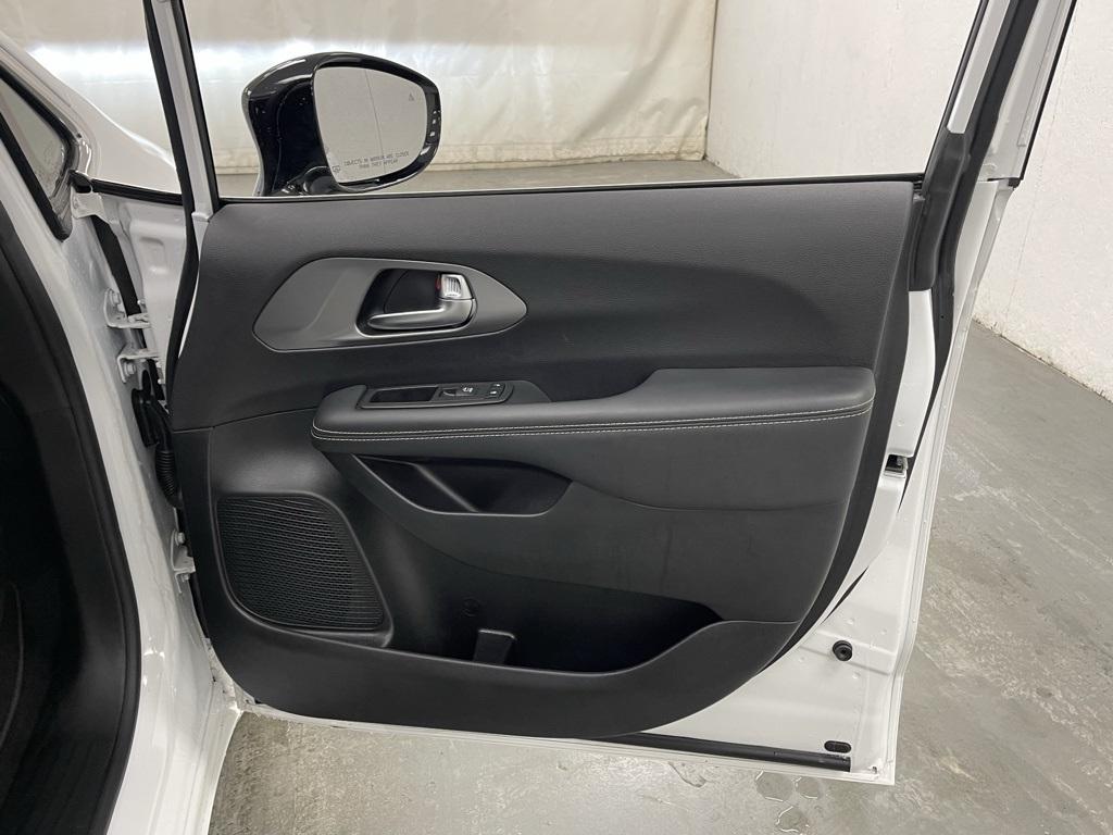 Chrysler Pacifica  2025