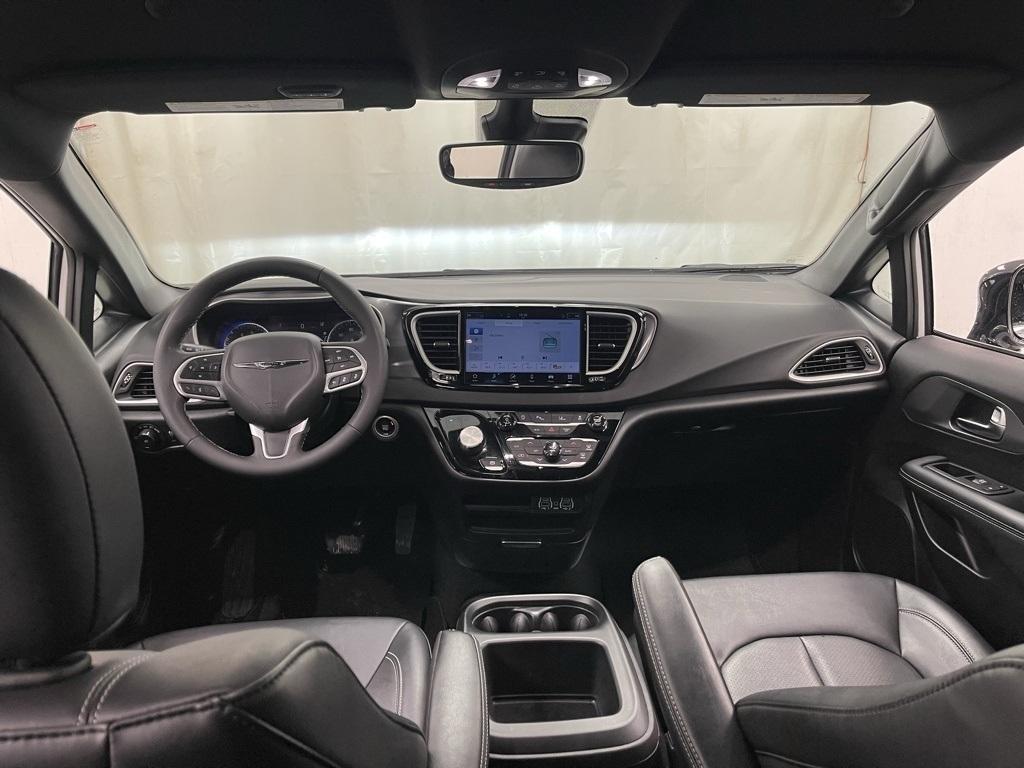 Chrysler Pacifica  2025