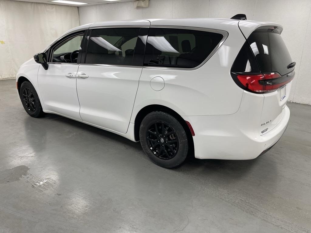 Chrysler Pacifica  2024