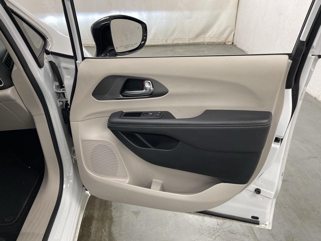 Chrysler Pacifica  2024