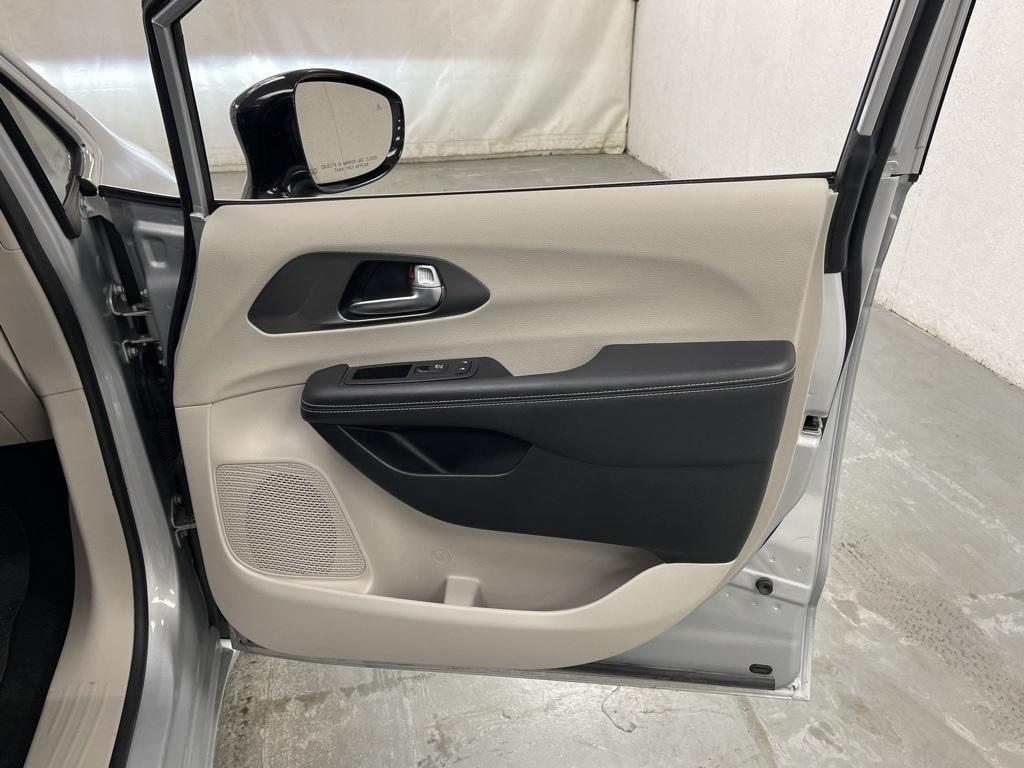 Chrysler Pacifica  2024