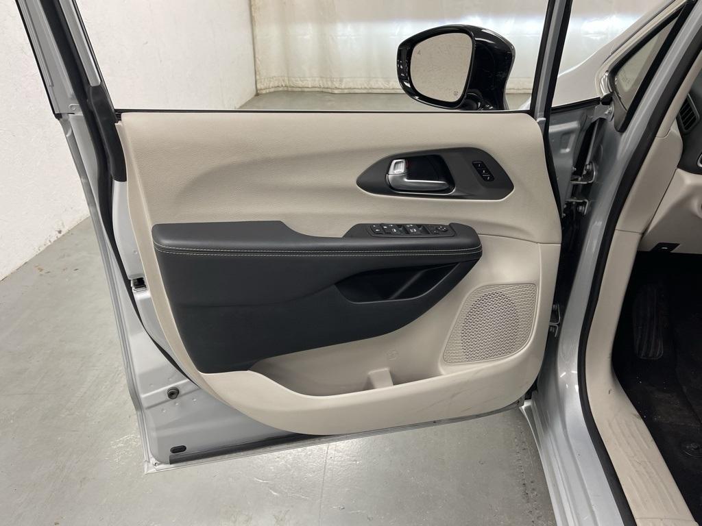 Chrysler Pacifica  2024