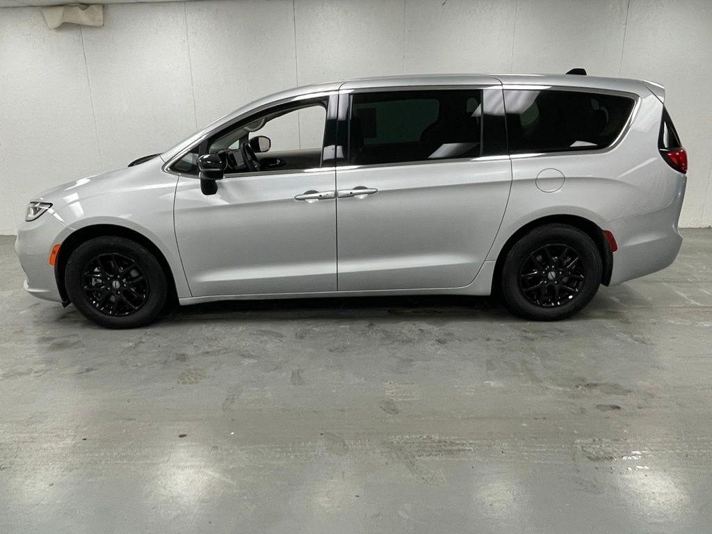 Chrysler Pacifica  2024