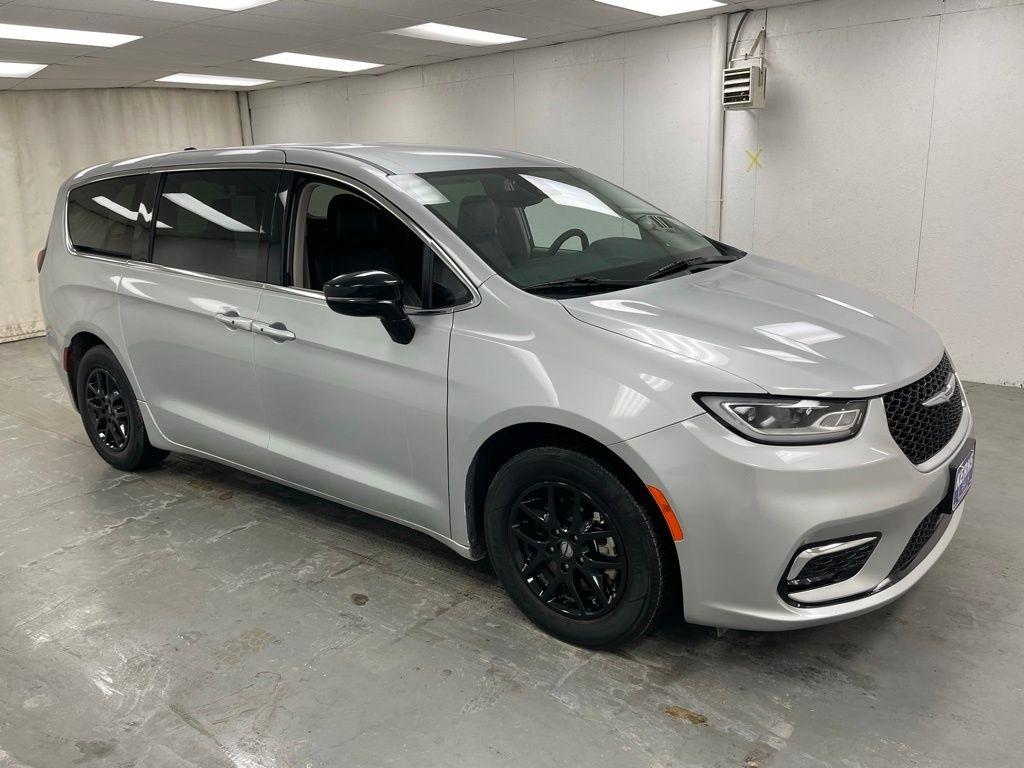 Chrysler Pacifica  2024