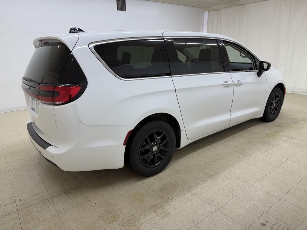 Chrysler Pacifica  2024