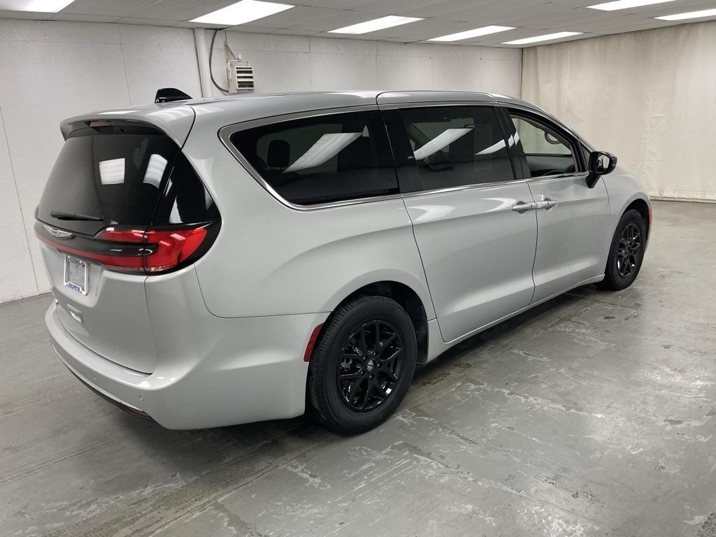 Chrysler Pacifica  2024